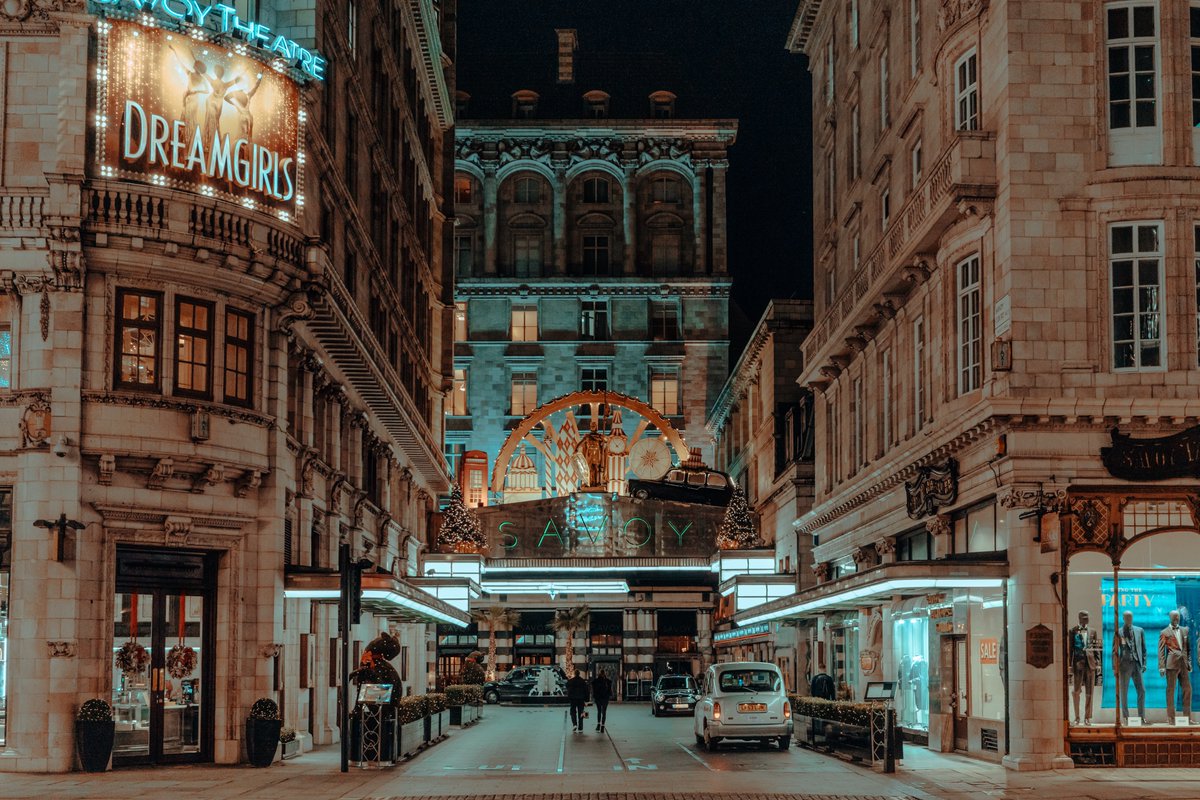 elsableda's tweet image. Tales of the night.