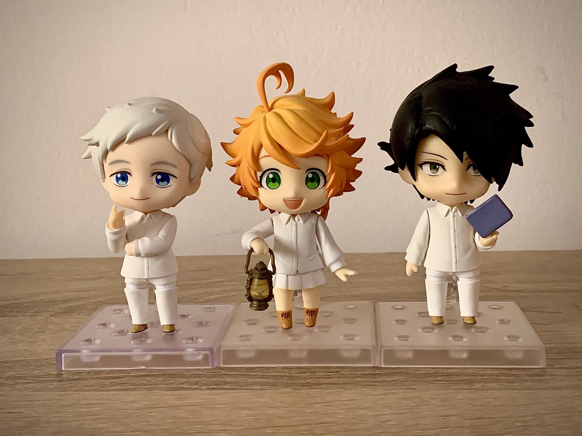 Hallsth_Eien's tweet photo. Well, I’m not a very patient person. So while I wait for GSC to give us an original Ray Nendoroid I made my own.  He’s Clearly not perfect but I loved the result ☺️💕

#ThePromisedNeverland #Nendoroid https://t.co/s1ig7cFxtp