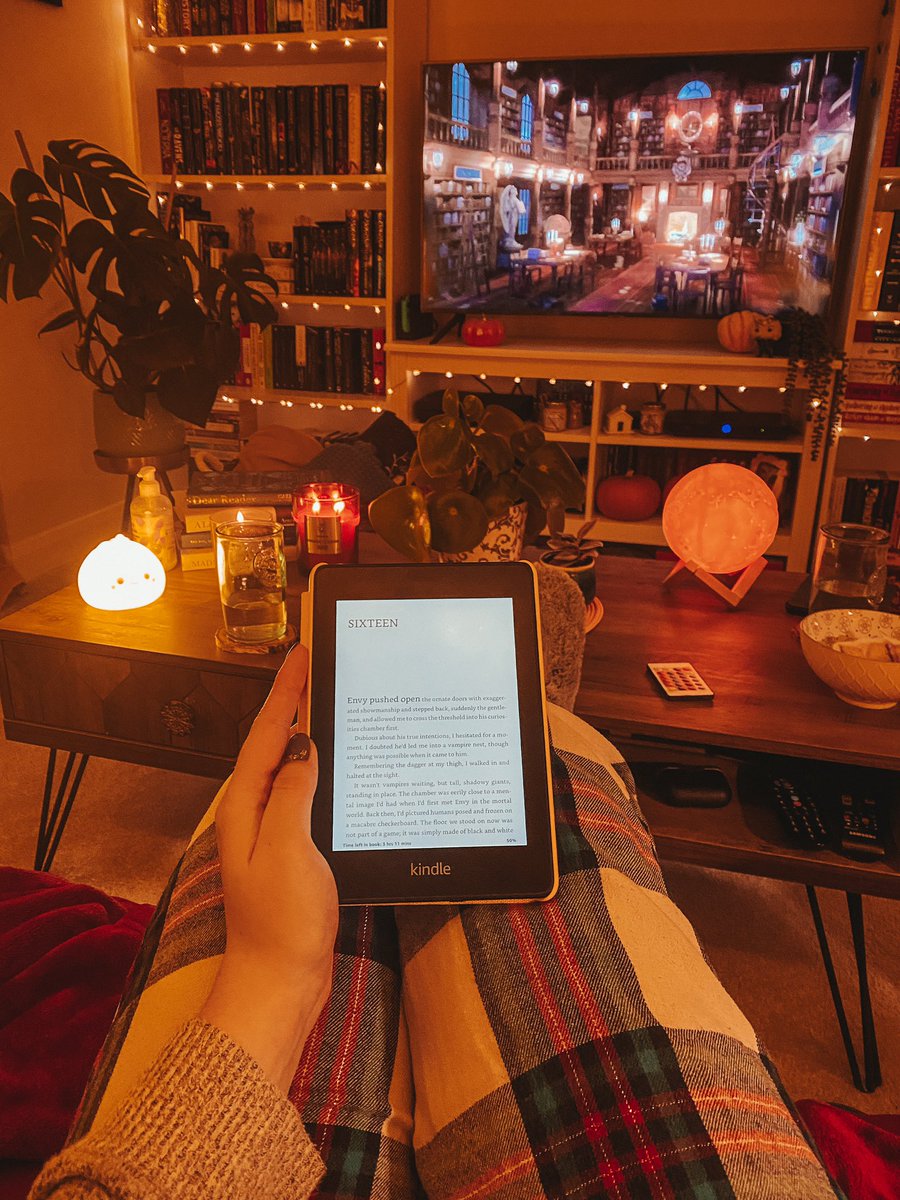 BooksNest's tweet photo. I’d call this a cosy reading night success! https://t.co/XeOQna2iT3