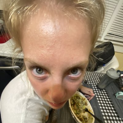 katie__durbin's tweet photo. #NewProfilePic https://t.co/7oMo77T8VK