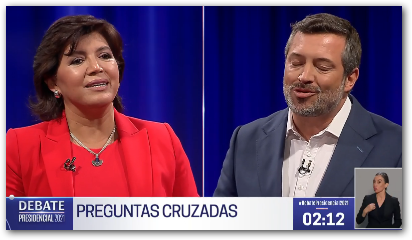 gene_llerena's tweet photo. wena @sebastiansichel ¿cuantos años trabajaste en el sector público? yo le contesto, "30 años" ...la única vez q no trabajaste fue cuando te destituyeron, ¿pq sigues cobrando la dieta por estar ACA? https://t.co/vXChcSNSdM