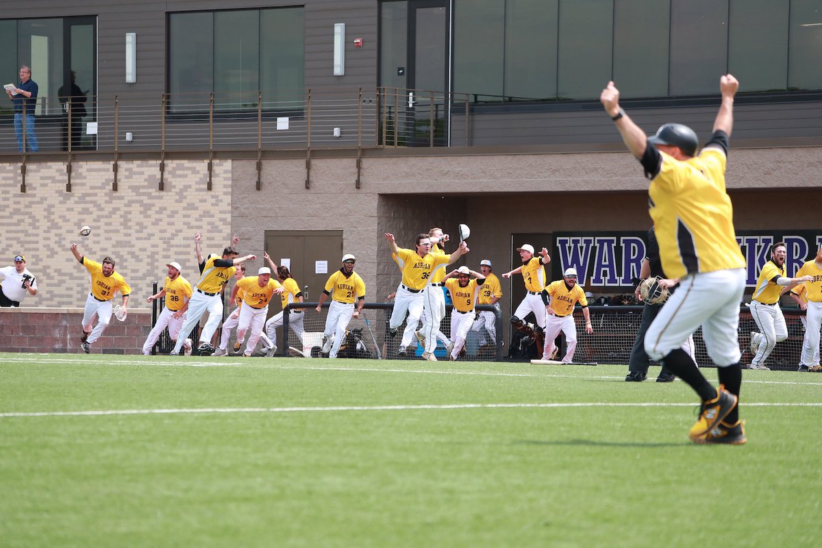 AdrianBaseball's tweet photo. .@RedSox we know that feeling… https://t.co/NAAb0O9z1e