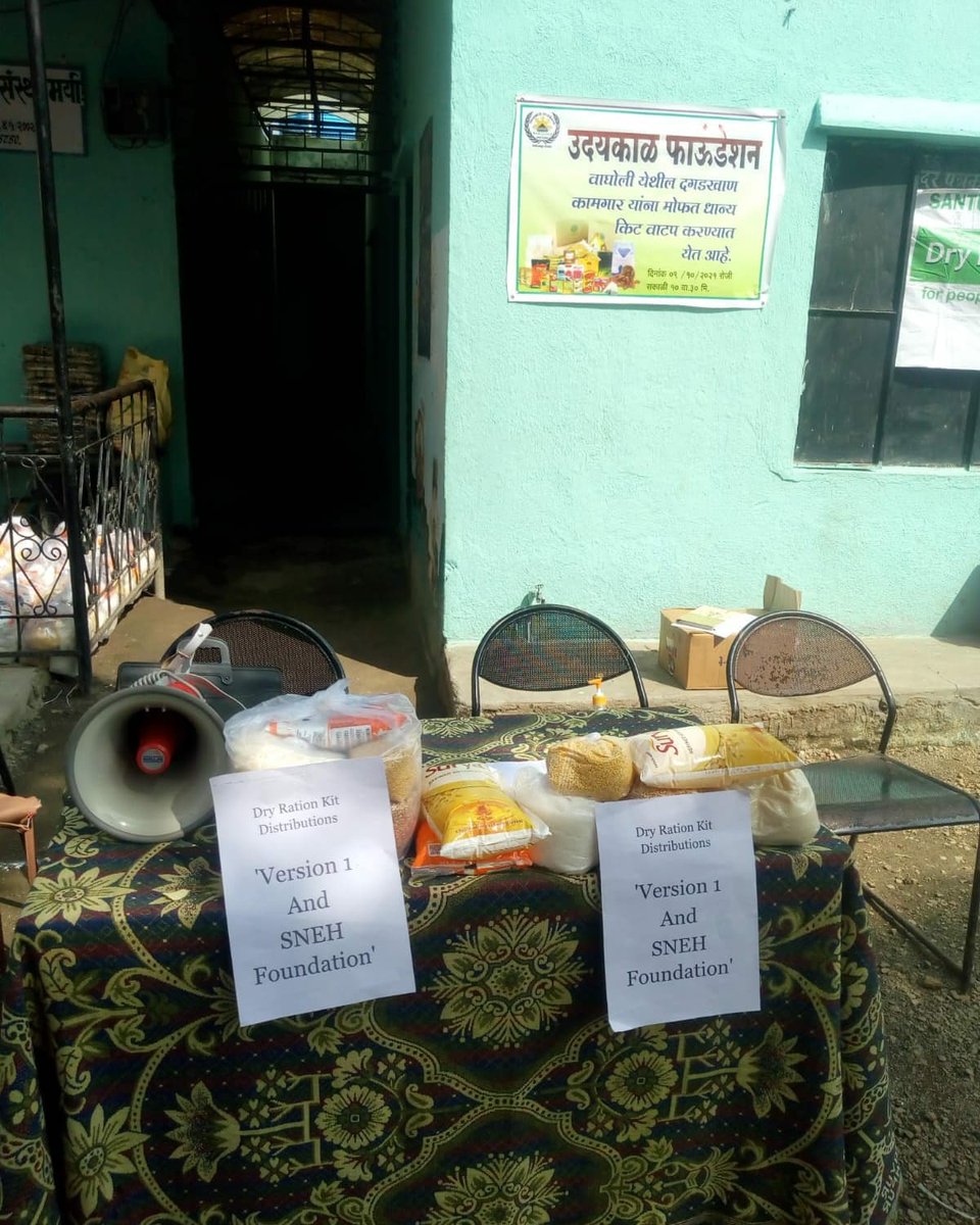 SNEHFoundation's tweet photo. We have distributed about 100 grocery kits among the stone miners families. This distribution has been possible with the help of @version1 & the SNEH Foundation. We also thank the Udaykal foundation for sharing the details of these workers with us.
#UdaykalFoundation #SNEHTeam https://t.co/xN4hTj1bI5