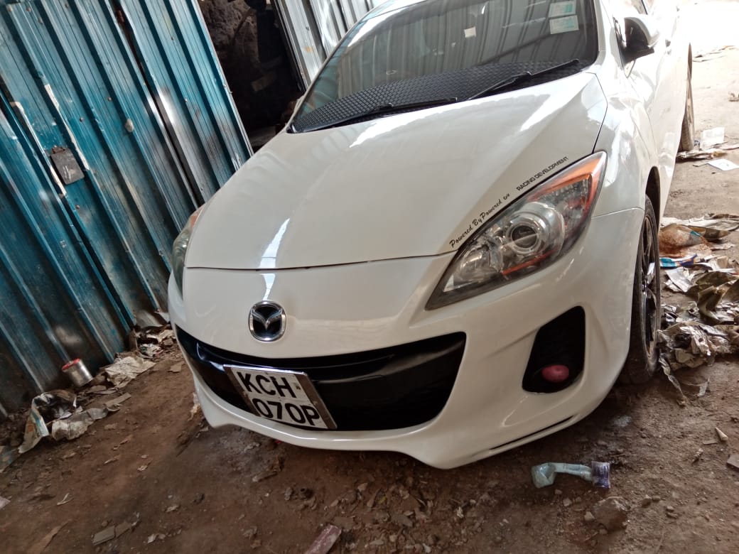 NgugiWJames's tweet photo. Stolen car!

Mazda Axela

KCH 070P
Pearl white.
Axela Hatchback 2009.

Stolen at Muthure, Pery heights near Kanyariri police station.

If seen, contact 0728270795.

Please circulate widely. @Ma3Route ,@KenyanTraffic @bonifacemwangi @RobertAlai https://t.co/aFqXJKV30K