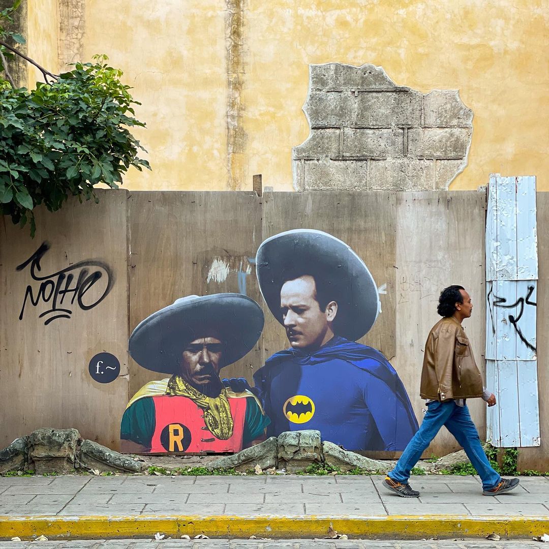 allcitycanvas's tweet photo. ¡Santos enredos, Batman! Paste up de @efedefroy https://t.co/PXlpVTwLjN