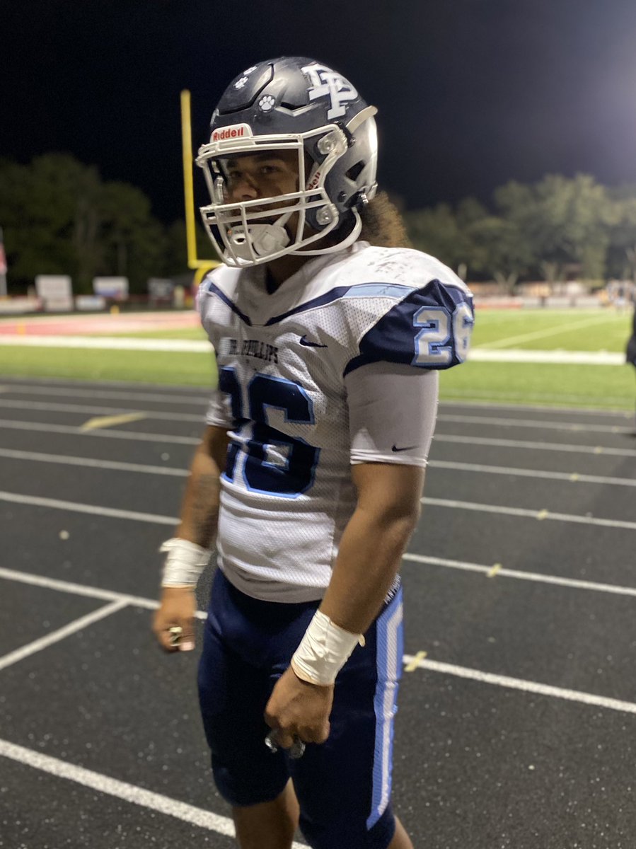 Y’all stop playing with my brother he cut dif my family got dawgs in it🤷🏽‍♂️💯 highlights coming soon 💪🏽 junior <a href="/AdamGuz56516592/">Adam Guzman</a> <a href="/dphsfootball/">Dr. Phillips</a>