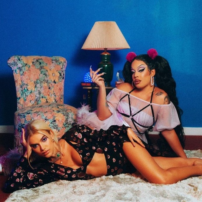Deve Ser Horrível Dormir Sem Mim 🛌 em parceria com <a href="/vowsmate/">HONEYBAE</a> acabou de ser lançada.

📎 #SinglesBLD