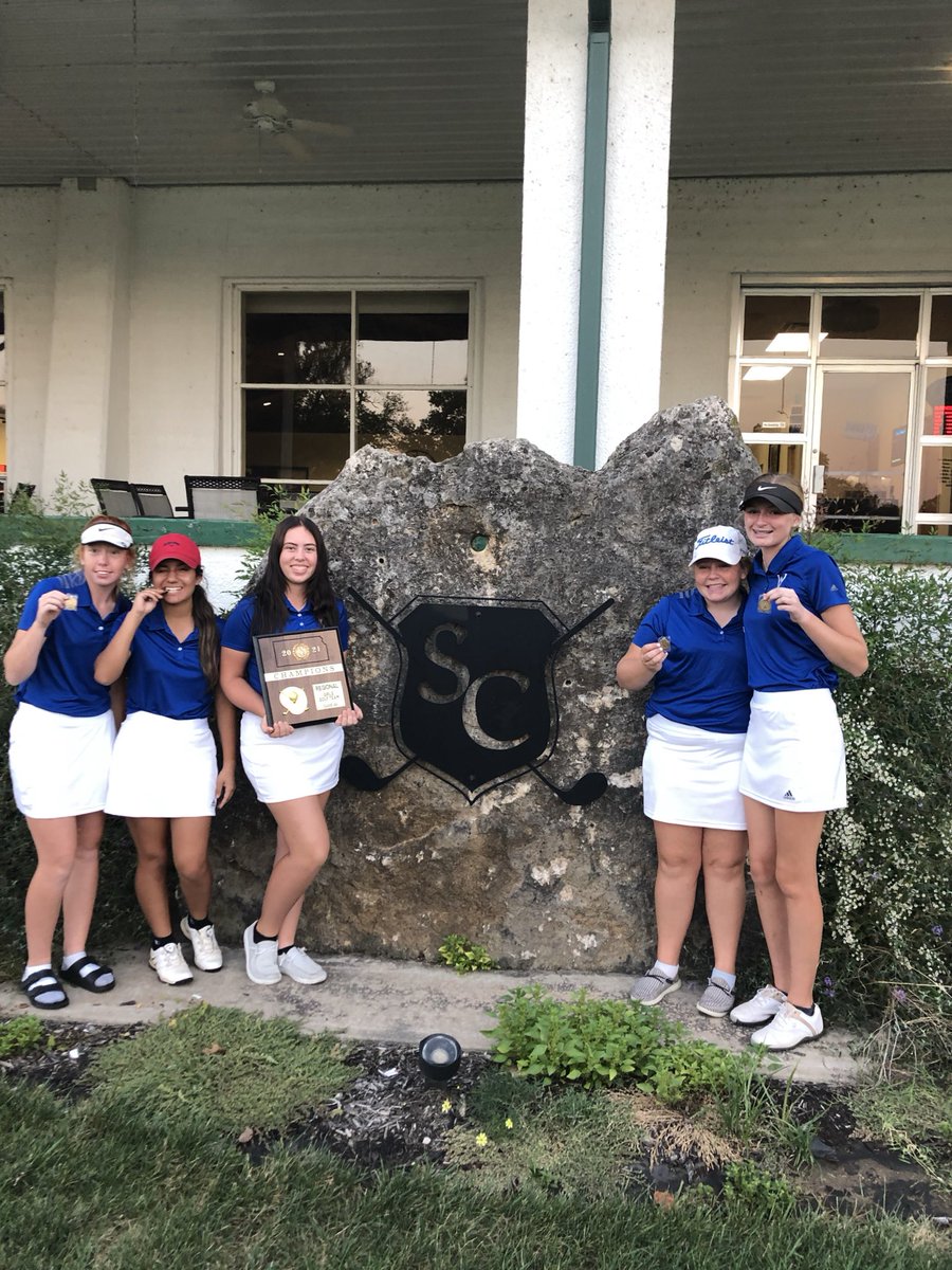 RunningGhost2's tweet image. Regional Champs! Congrats Ladies!