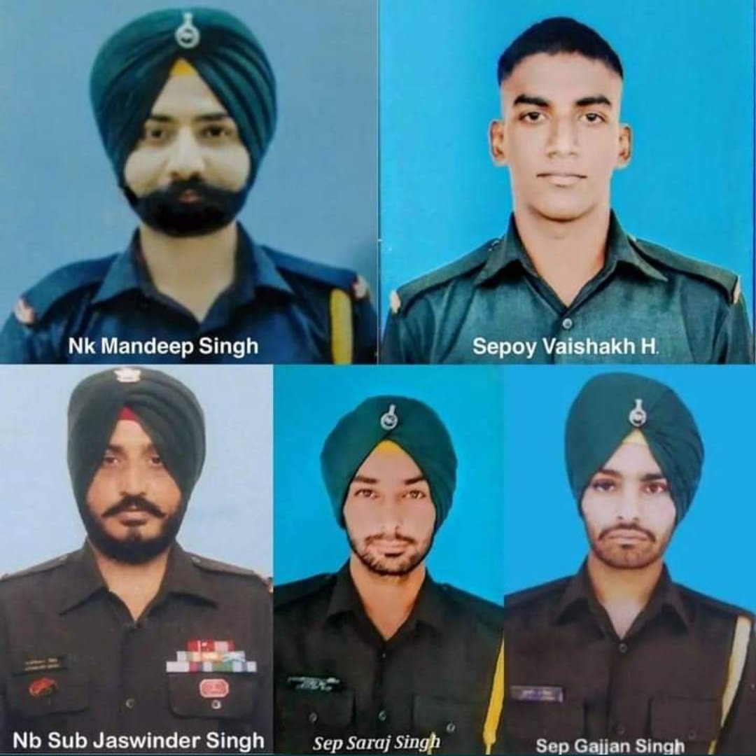 UrmilaMatondkar's tweet photo. Heartfelt tribute to our brave soldiers, who lost their lives in #KashmirTerrorAttack 
Deepest condolences to their families 🙏 https://t.co/JCP0kesh0J
