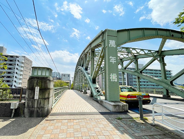 「【052】深川萬年橋4話ラストは萬年橋から清州橋方面を眺めた風景!存在感の強い亀」|ナリムラ@ぷらっと江戸吉原連載中のイラスト