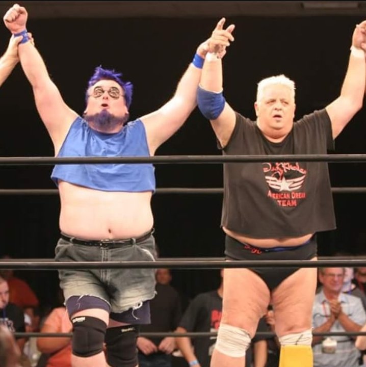BlueMeanieBWO's tweet photo. Happy birthday Dream!!
You are sorely missed!! https://t.co/CnmufnVerH