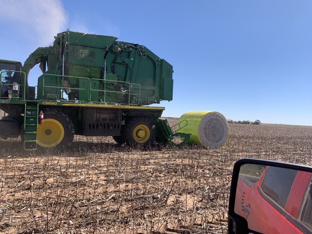 tomrgregory's tweet photo. 1st one of 2021 harvest. #cotton https://t.co/EXqhFYMqPb