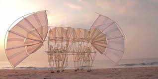 Cognito3000's tweet image. Magnificent #strandbeests
@StrandBeests 
strandbeest.com