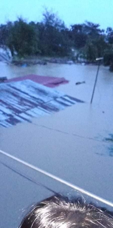 OGBJYXSZD's tweet image. This is La Union right now. Please do help them at Brgy Rimos 3, Luna La Union.
#MaringPH
#LaUnionNeedsHelp
#NorthernLuzonNeedsHelp
