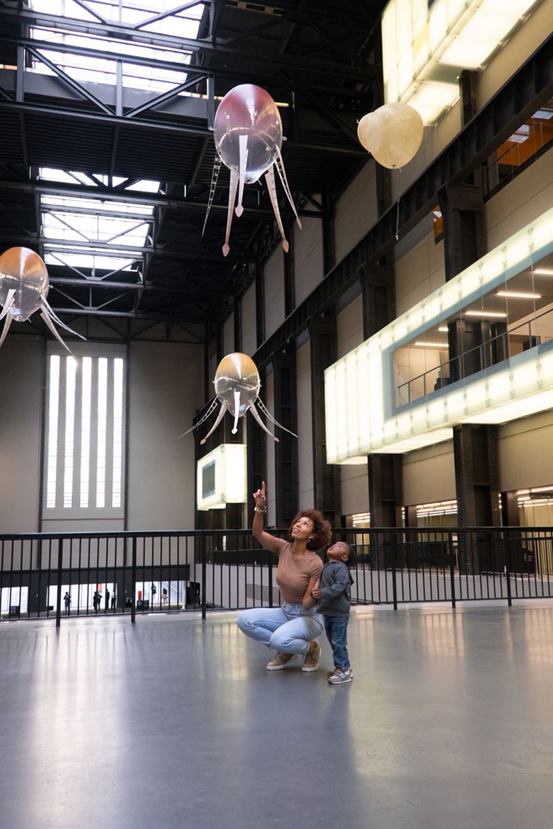 designboom's tweet photo. at the tate modern, shifting 'scentscapes' allow visitors to time-travel by way of smell, surrounded by floating, biomorphic machines. https://t.co/N13Mzb1nYQ https://t.co/GPM6CxAIGj