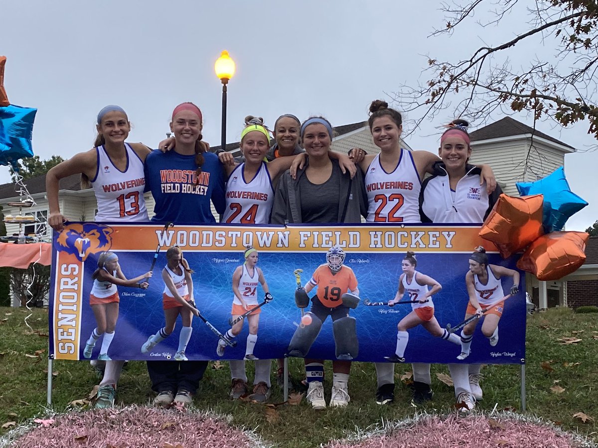 whsfockey's tweet photo. On 10/5 we honored our outstanding Seniors!! Life is so much more fun with you 6 in it! #KARTFOREVER #FOCKEYFAMILY #SENIORSEASON 💙🧡🏑💪🏼 https://t.co/C52LH3lwex