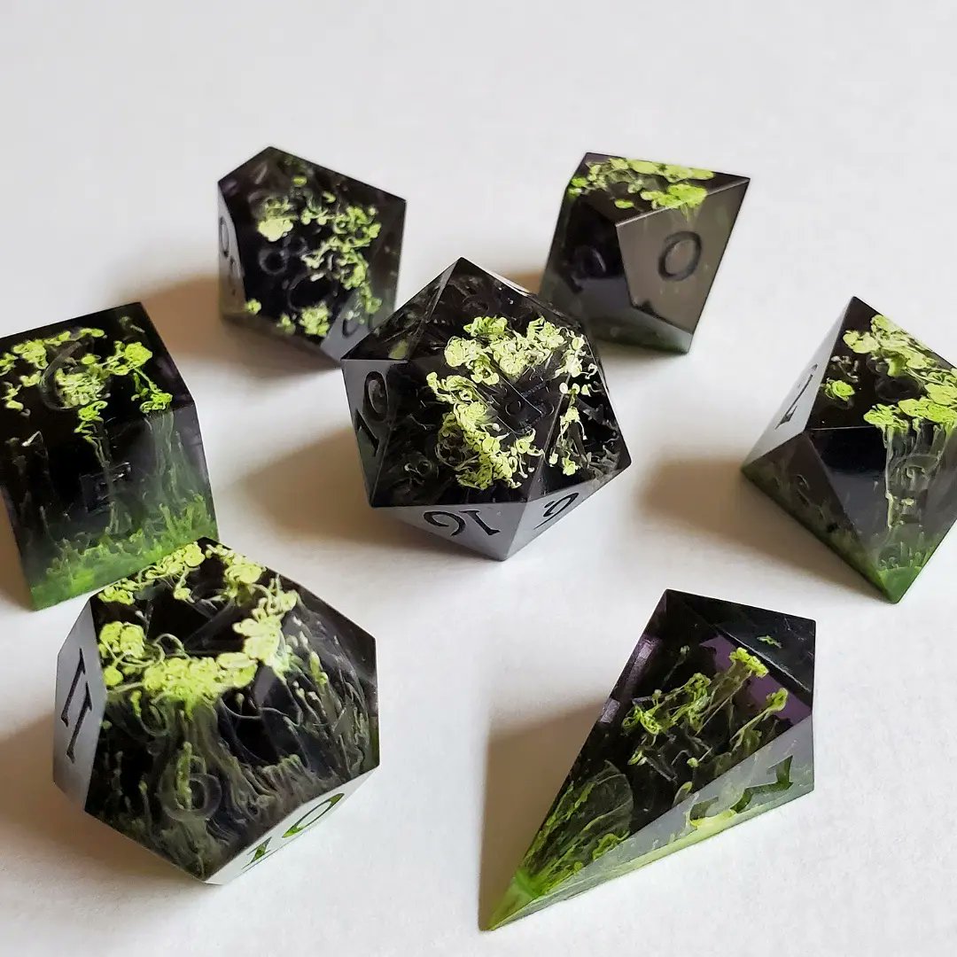 Daggers_nDice's tweet image. ~Ectoplasm~

#DnD #dice #handmade #ttrpg