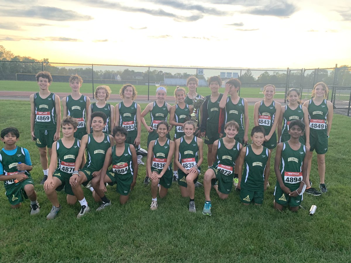 MrsRobinsonGMS's tweet photo. For the first time EVER @GMSCeltics take home the championship trophy at the Dublin Classic! So proud of these kids! #gmsxc https://t.co/EUairyazyH