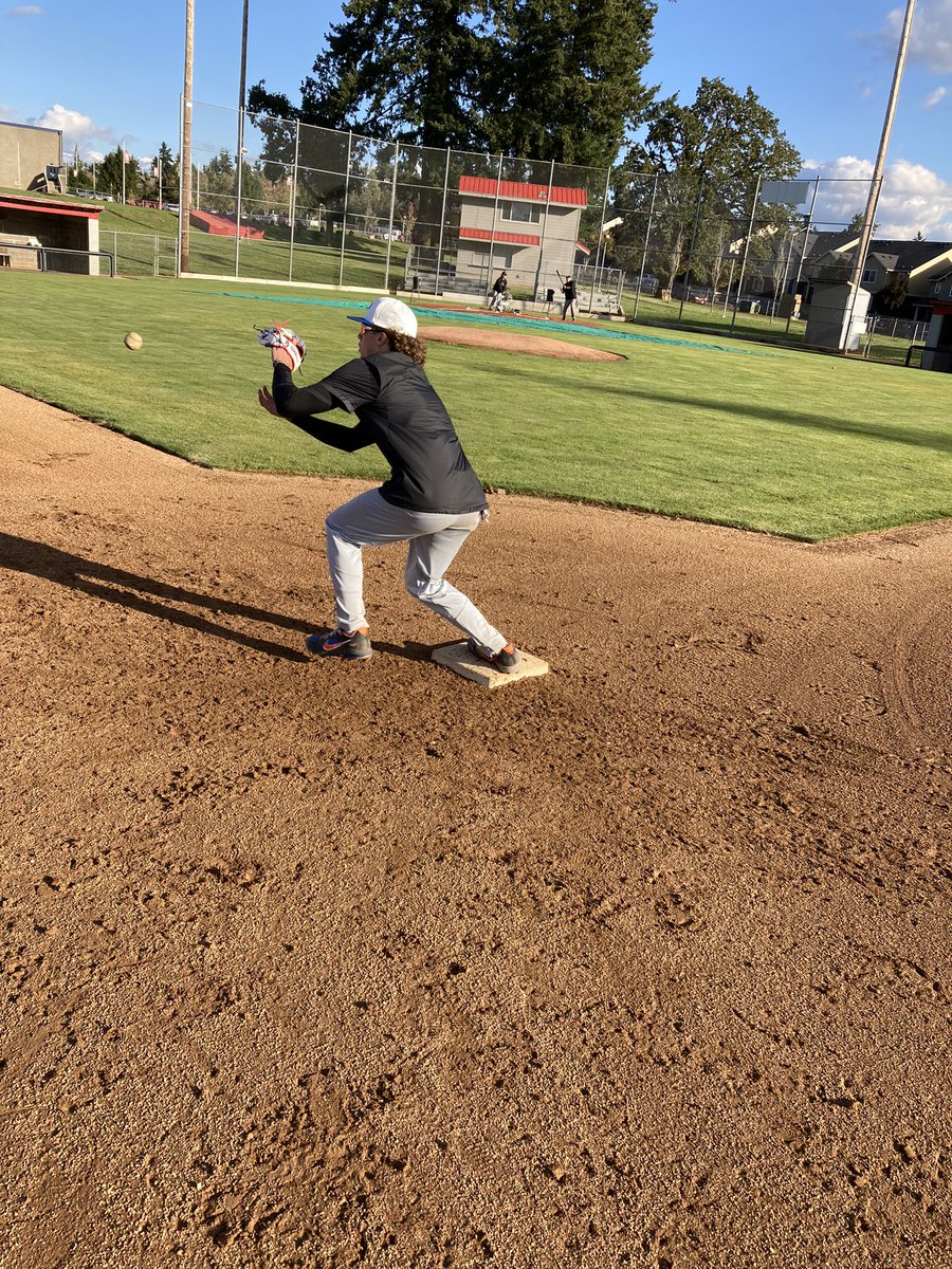 Coach7Lord's tweet photo. Another great day on Wayne Bauer field! @jbugni11 @ocpiobaseball #Piobaseball https://t.co/laUaWt5XHK