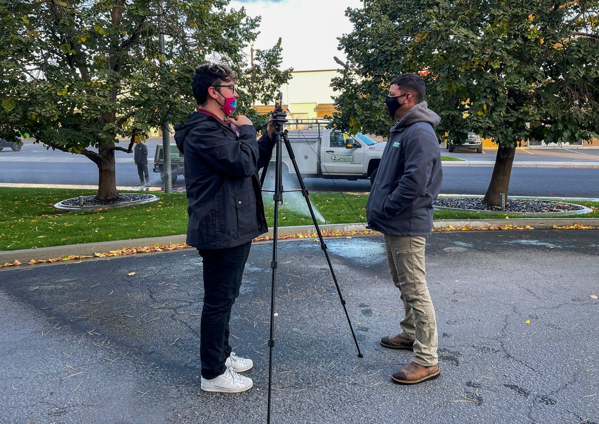 SenskeServices's tweet photo. When the local news needs a trusted expert, they call their local Senske Services subject matter expert. 💦 Today KNDU in Kennewick, WA interviewed Lorenzo about sprinkler winterizations for an upcoming piece on "Things to know as a first-time homeowner.'' 🏡 #senskeservices https://t.co/1qDthVuMVc