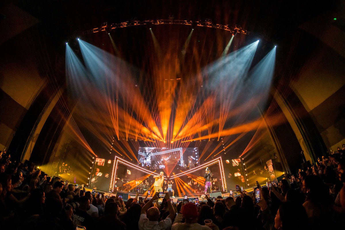 ldpgpr's tweet image. Lets start the week with amazing photos from Colombian singer Manuel Turizo concert in San Juan, PR! #LightingDesign

Lighting &amp;amp; Video Programmer: David Ayala
Promoter: @nolimitconcerts
Photos: @ChristianMirPol