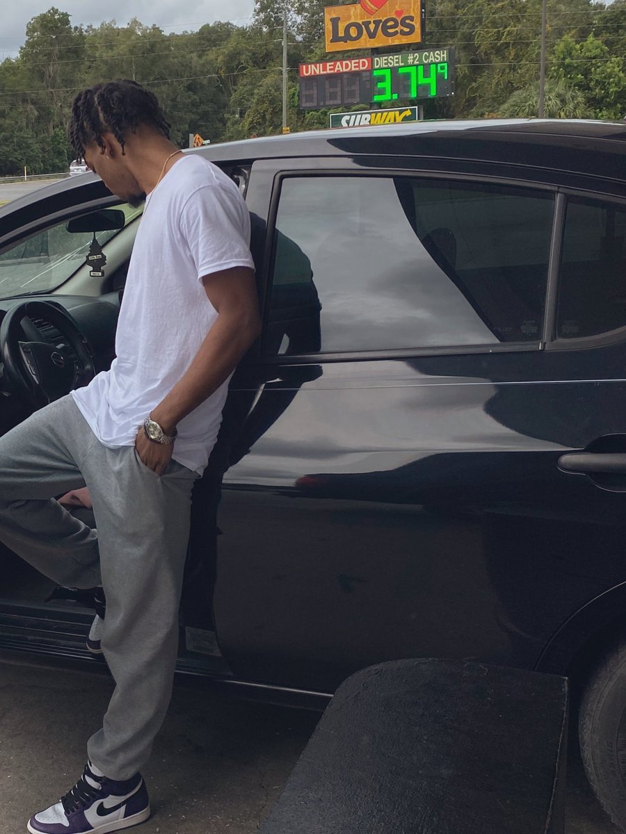 mrgriffinII's tweet image. nahh, never not one time 🖕🏽