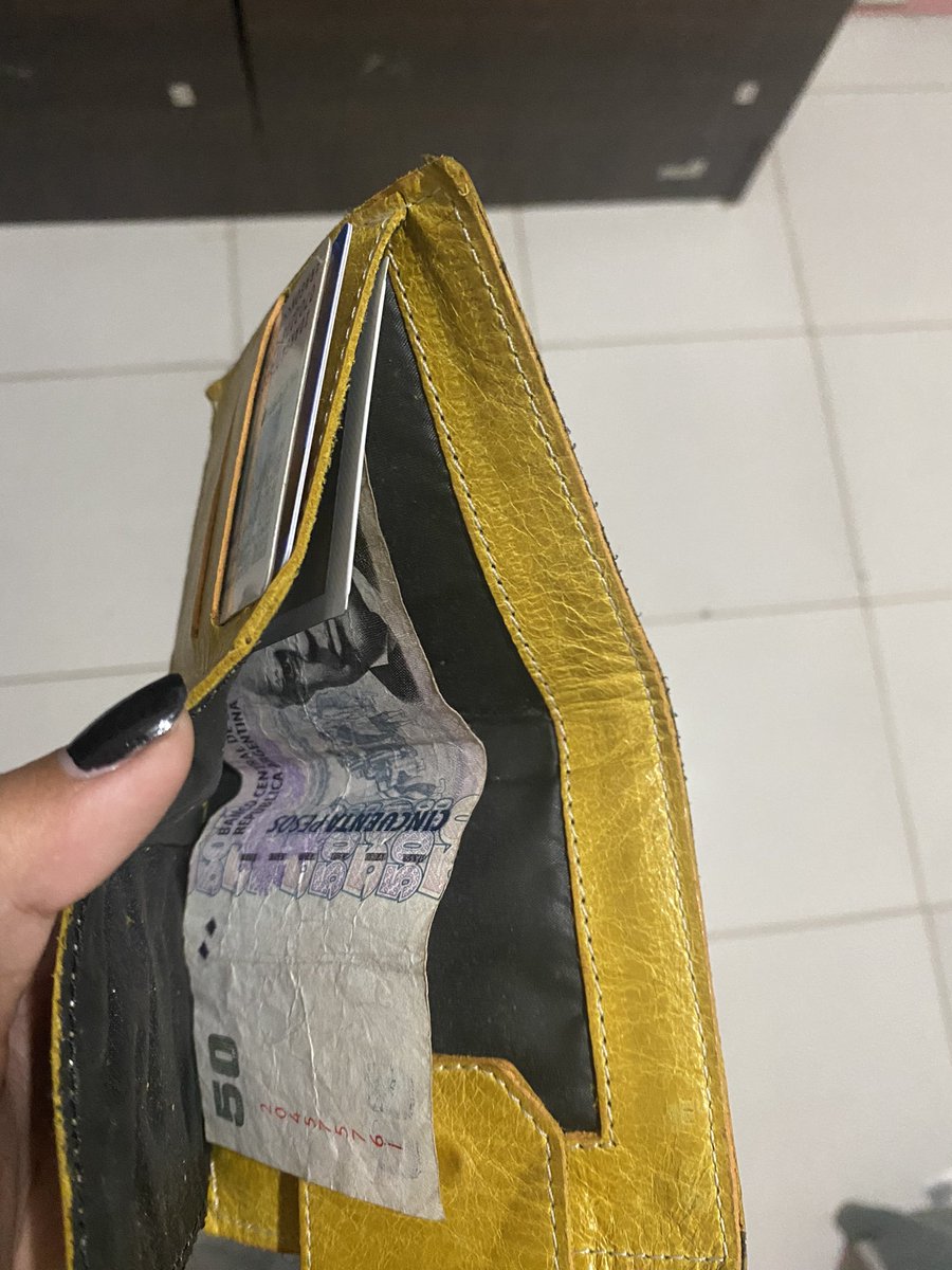 Maggiearagon_'s tweet photo. Cuando abris la billetera dsp del finde largo: https://t.co/bHXqnUKwit