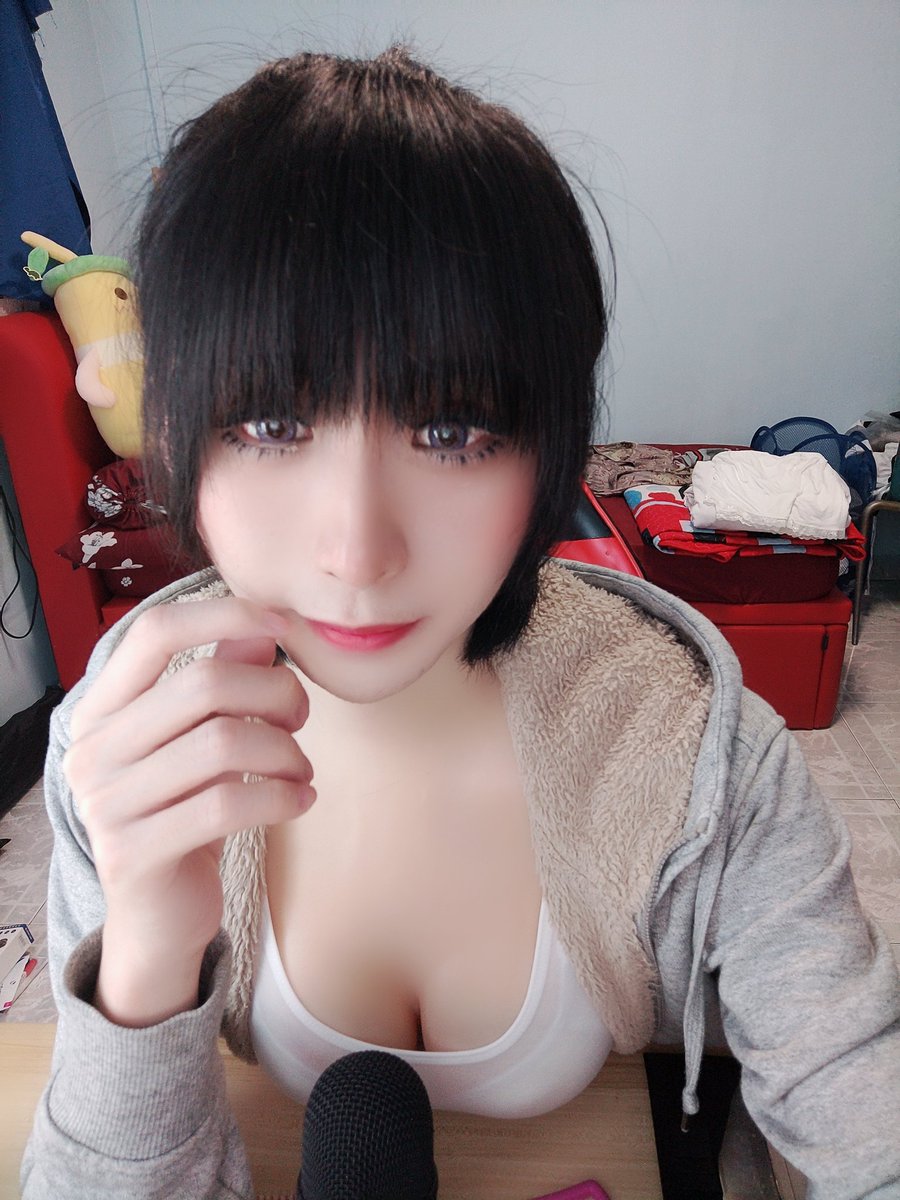 KiriYuki_VT's tweet photo. Another few photos from Sunday~
This weren't on stream as it was taken after I ended my stream
Fanservice after the first photo~ 💕💕
I will be doing more crossdress stream, with or without new clothing~
#crossdresser #crossdress #sweetmakeup #sweet #makeup #fanservice #pout https://t.co/txxYQeHyTU
