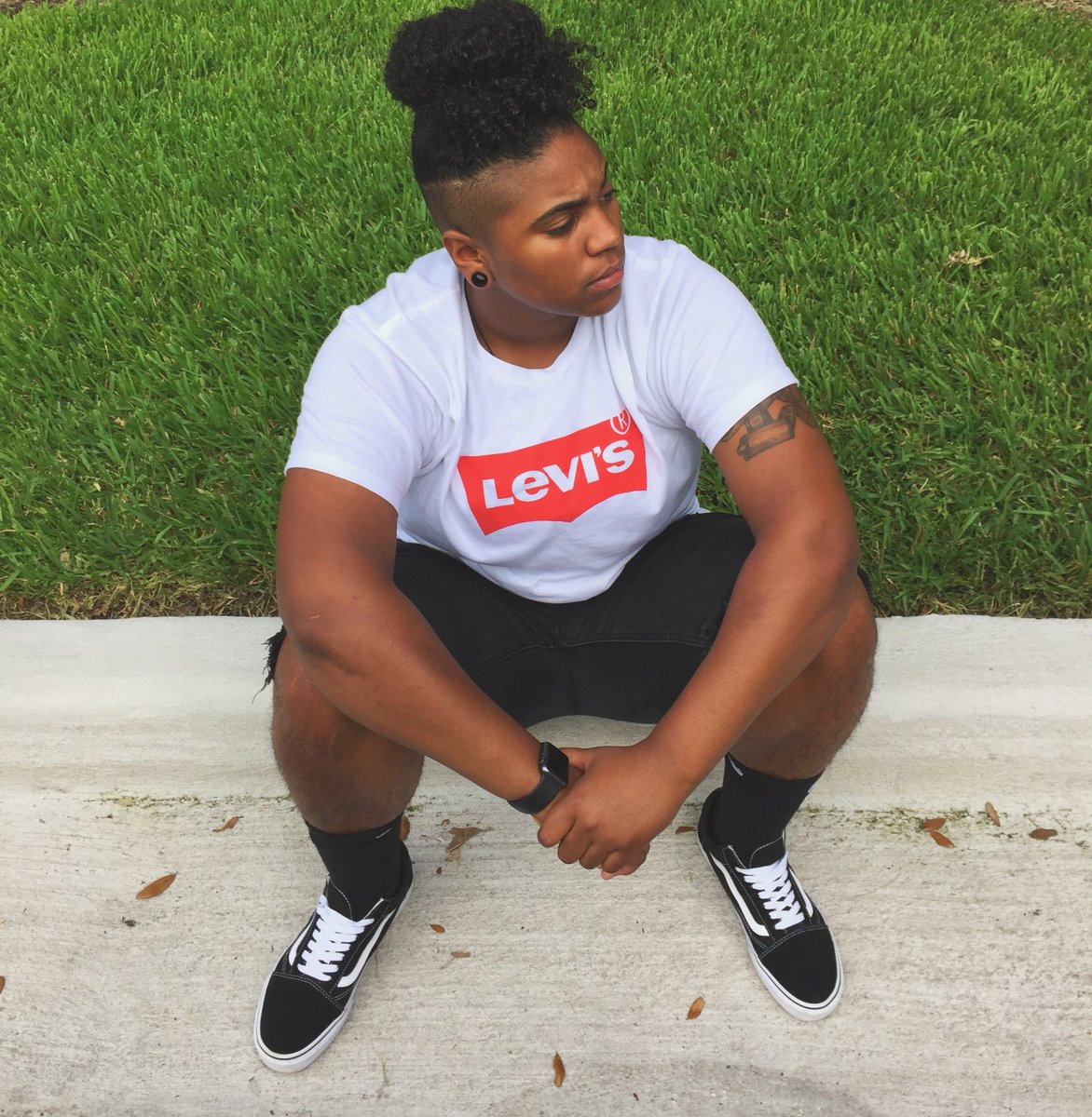 SippinonCola's tweet photo. HAPPY NATIONAL COMING OUT DAY 🏳️‍⚧️🏳️‍⚧️🏳️‍⚧️ LET ME TELL YALL THAT PUBERTY #2 BLESSED ME🙌🏾 https://t.co/DgDcZ3Nohg
