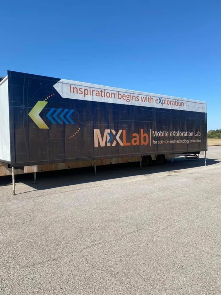 Cristina Manzel tweet media