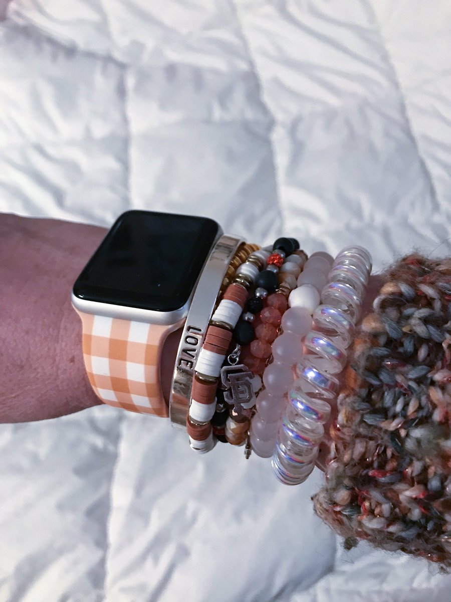 vanessa10ker's tweet image. burnt orange is everything. very appropriate festive fall themed #armstack..
