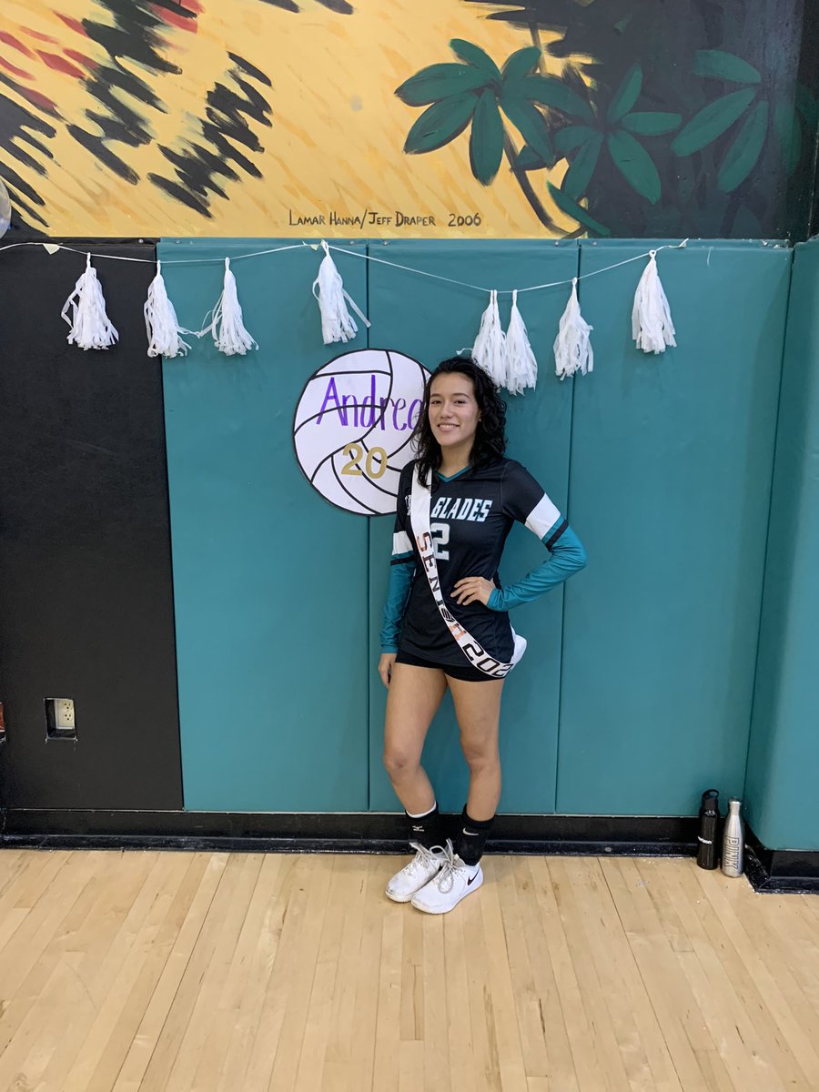 CghsVball's tweet photo. Our other awesome seniors! https://t.co/6KBsQ72CMu