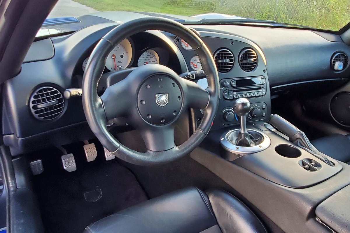 THIS... is a 2006 Dodge Viper SRT-10 Coupe!

A 1-year-only model, this Viper is powered by a 8.3L V10 with 510 hp and 535 lb-ft of torque. Featuring a 6-speed manual, this Viper has just 20,000 miles!

GO BID!

carsandbids.com/auctions/98XgG…