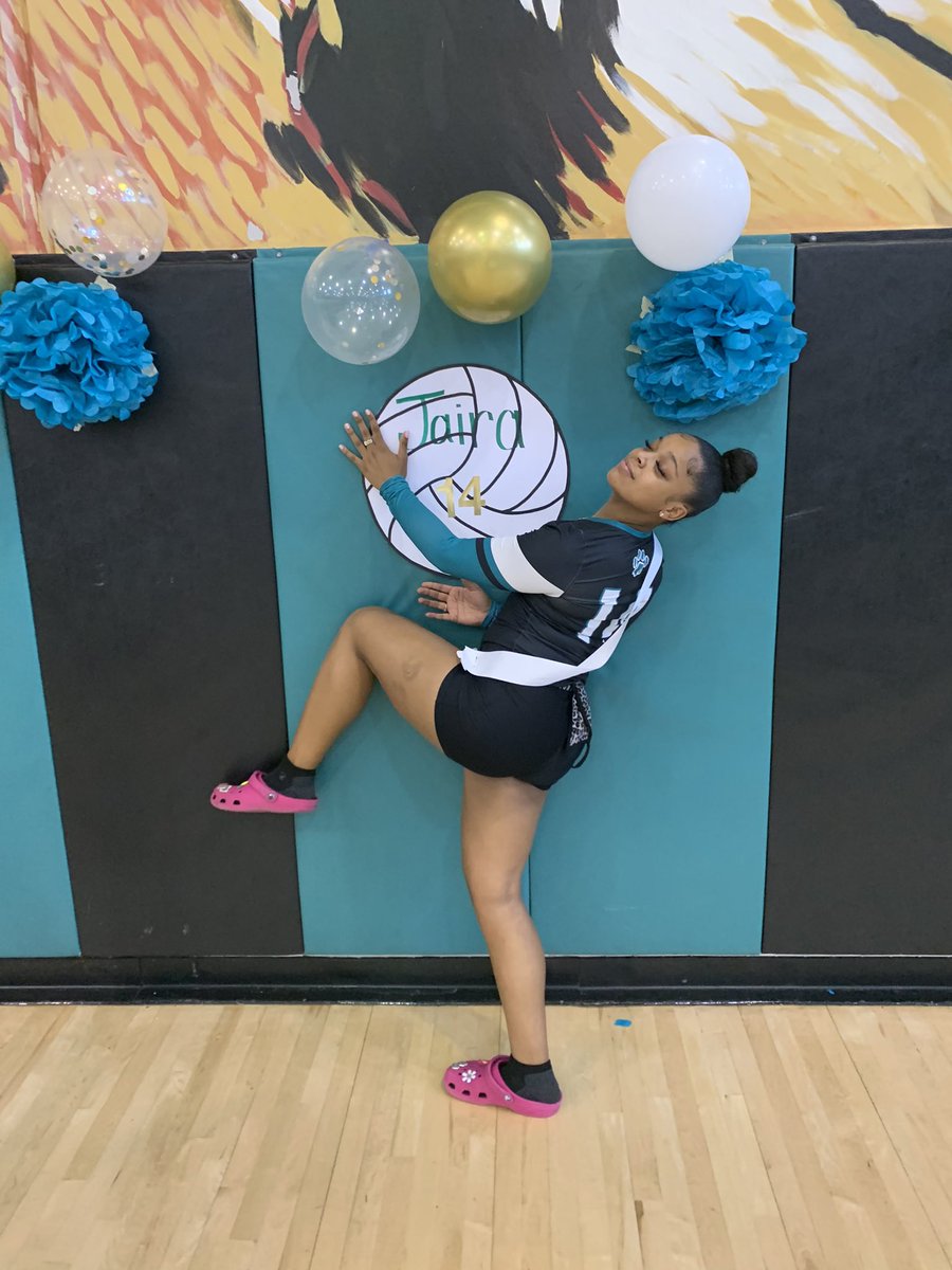 CghsVball's tweet photo. Some of our beautiful seniors! https://t.co/HWdHJTTCr5