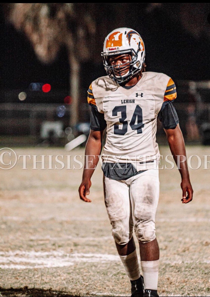 coachchaney96's tweet photo. 2023 Lehigh Lightning LB @CunninghamTyre 77 Tackles in 5 Games!!!!! 3.5 GPA #BoltUp⚡️⚡️#NextLevel https://t.co/AVuNeHttTt
