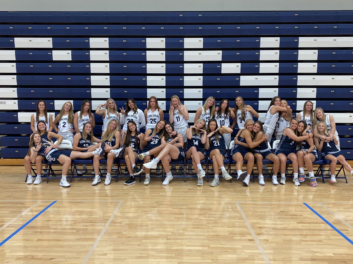 Meet the 2021-2022 Squad! 🐶💙🏀