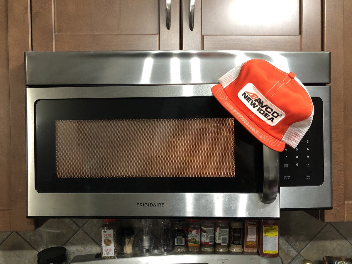 ThingsHatted's tweet image. Microwave wearing a Vintage AVCO New Idea hat. #tractor #vintage #avco #PlayToEarnGame #baseball #Jeopardy #911onfox #FreeCodeFridayContest #freedomflu #NationalComingOutDay #ukraine #ankara #AnnaattheTeaser #Thanksgiving #ThanksgivingCanada #DayOfTheGirl