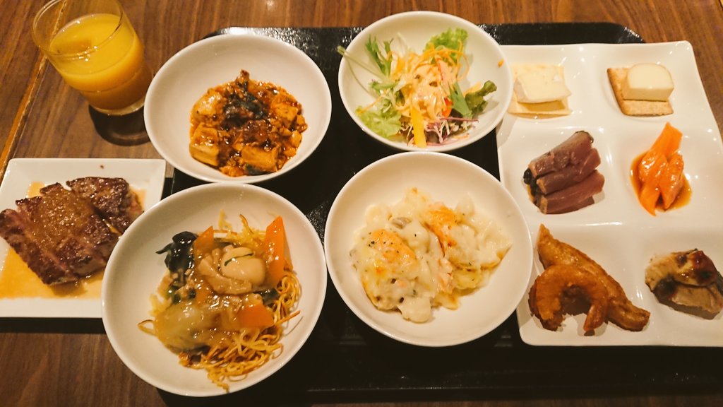 Mille Feuille 1枚目 ニセコノーザンリゾート アンヌプリのディナー 2枚目 ザ グリーンリーフニセコビレッジのランチ 豚丼 3 4枚目 ウェスティンルスツリゾートのディナー 行ったことある都道府県 北海道 ニセコ ルスツ ホテル グルメ