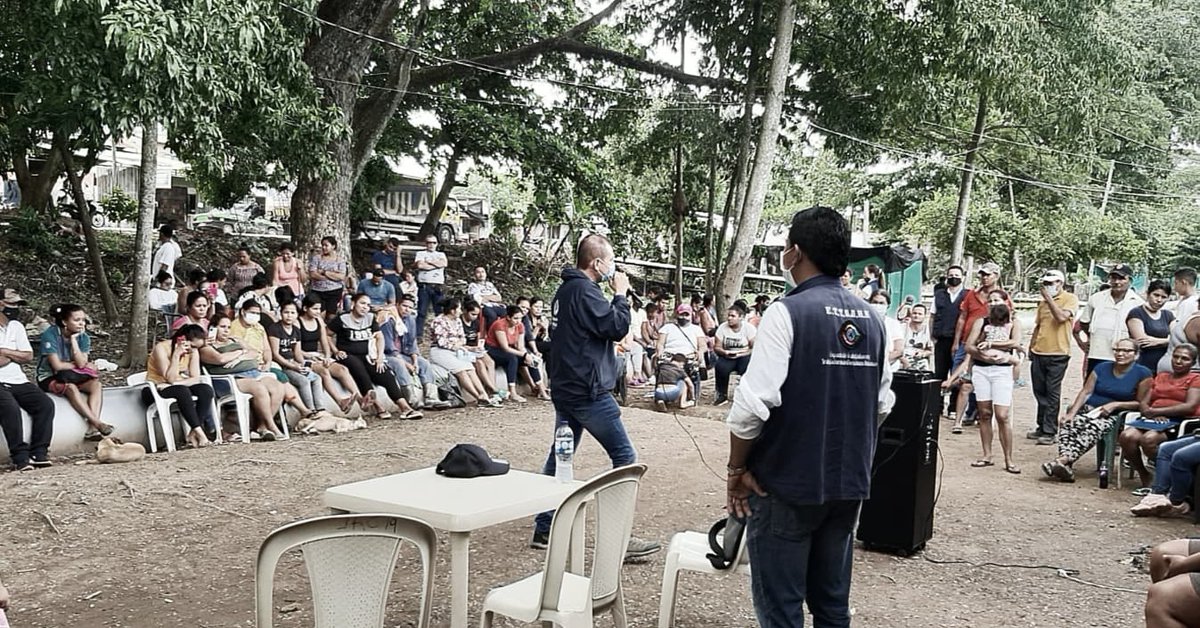 EspacioDdhh's tweet photo. ETTDDHH de Barrancabermeja y el Magdalena Medio, acompaña visita de la defensoria del pueblo a  los asentamientos humanos Las Vegas y Casabe en el municipio de Yondó - Antioquia.
Hemos venido acompañando a las comunidades en la búsqueda del sueño de vivienda digna. https://t.co/Dso5J3Q3gv