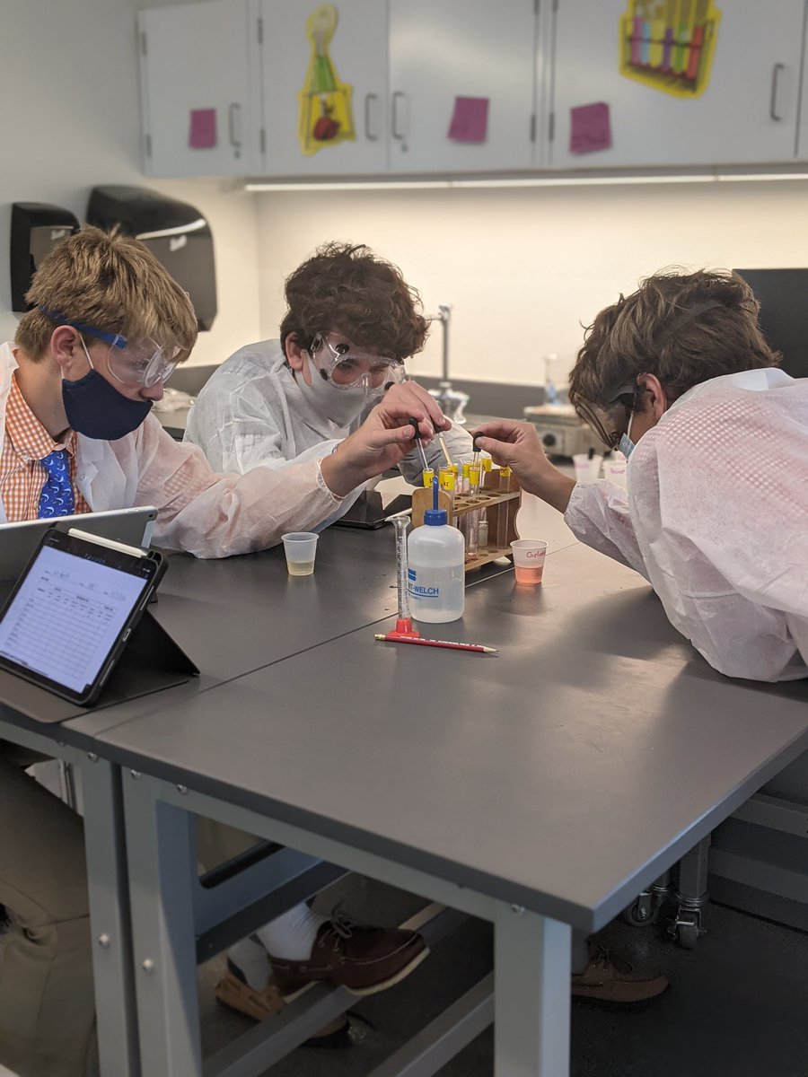 fairfieldprep's tweet image. What does STEM look like? In Prep’s new Barrett Science Center, our Honors Biology students tested for the presence of biological molecules in food items. #BeIgnited #BeChallenged #PrepSTEM #handsonlearning #JesuitEducated #biology #sciencelab
