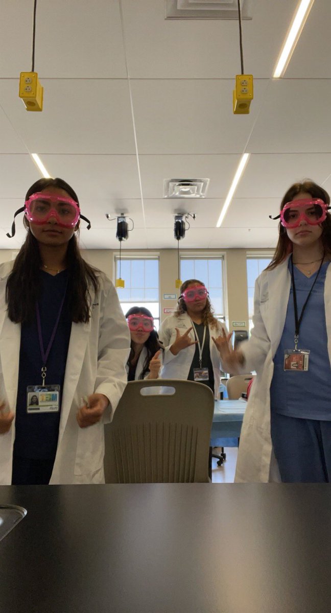 ODalrymple_met's tweet photo. Do the goggles complement our outfits ? #pinkgoggles #PeoriaMet #PeoriaMetMed https://t.co/3lcYIbIamB