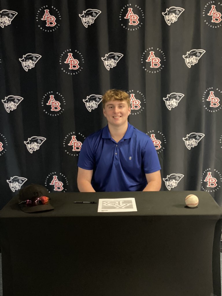 CodyBurkhalter's tweet photo. Excited to have senior @JustusHill6 join the Patriot family next fall! #RoadtoSC https://t.co/JSsZDKIqNu