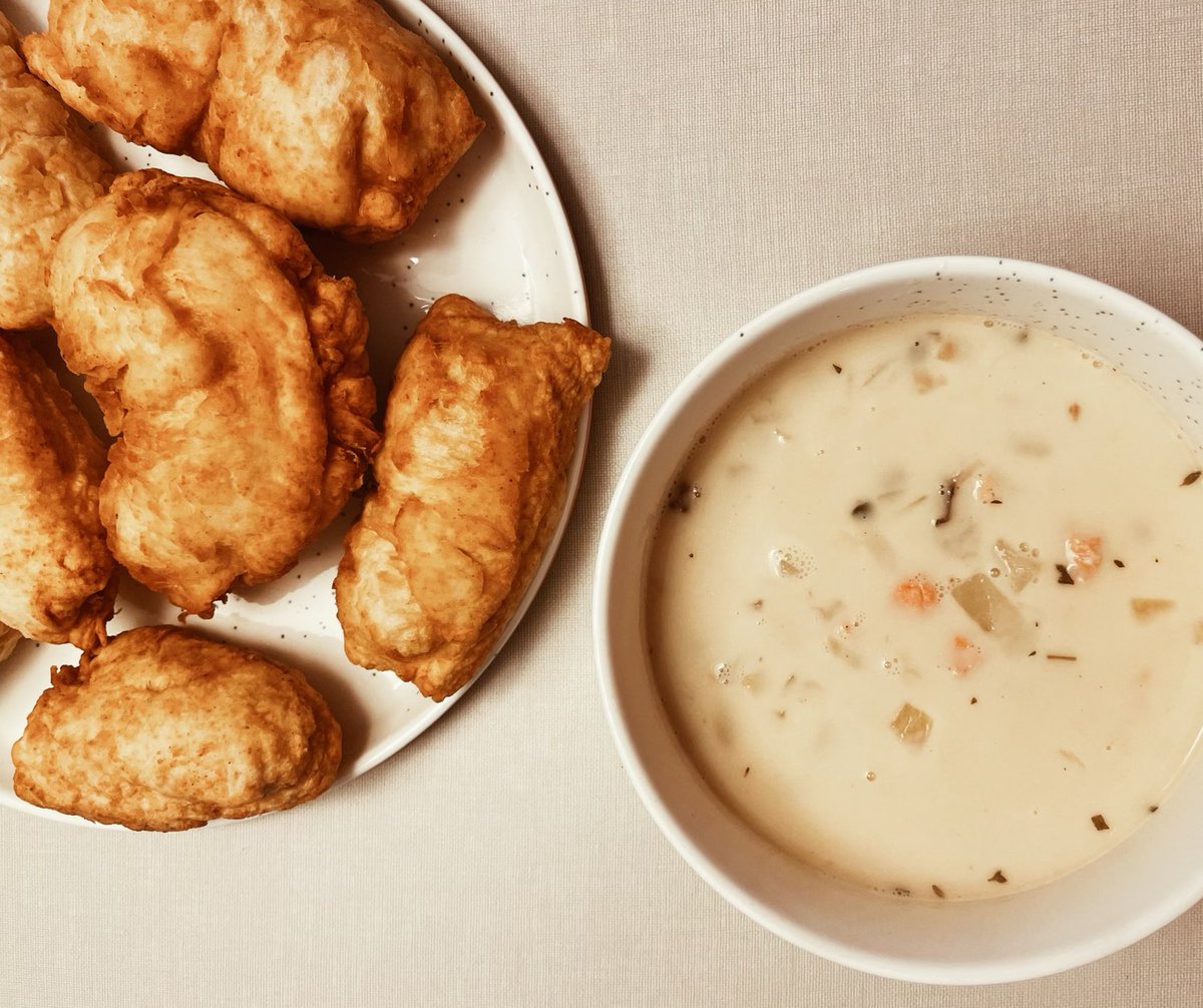 Bob Kronbauer (@bobkronbauer) on Twitter photo Skipped turkey this year and made my world famous westcoast seafood chowder (with salmon stock from scratch, using salmon I caught) and bannock using mix from Vancouver’s own Bangin Bannock. Learn all about them in this <a href="/thordiakow/">Thor Diakow</a> piece for <a href="/VIAwesome/">Vancouver Is Awesome</a>: vancouverisawesome.com/video/meet-the… ❤️ Skipped turkey this year and made my world famous westcoast seafood chowder (with salmon stock from scratch, using salmon I caught) and bannock using mix from Vancouver’s own Bangin Bannock. Learn all about them in this <a href="/thordiakow/">Thor Diakow</a> piece for <a href="/VIAwesome/">Vancouver Is Awesome</a>: vancouverisawesome.com/video/meet-the… ❤️