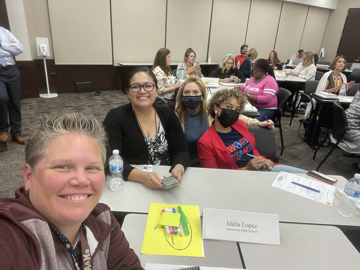 Ms_Coach_Lopez's tweet photo. #HumbleisdChat
#AcademyforAdvancedLeaders
#UnityMakers https://t.co/hXewloTnPT