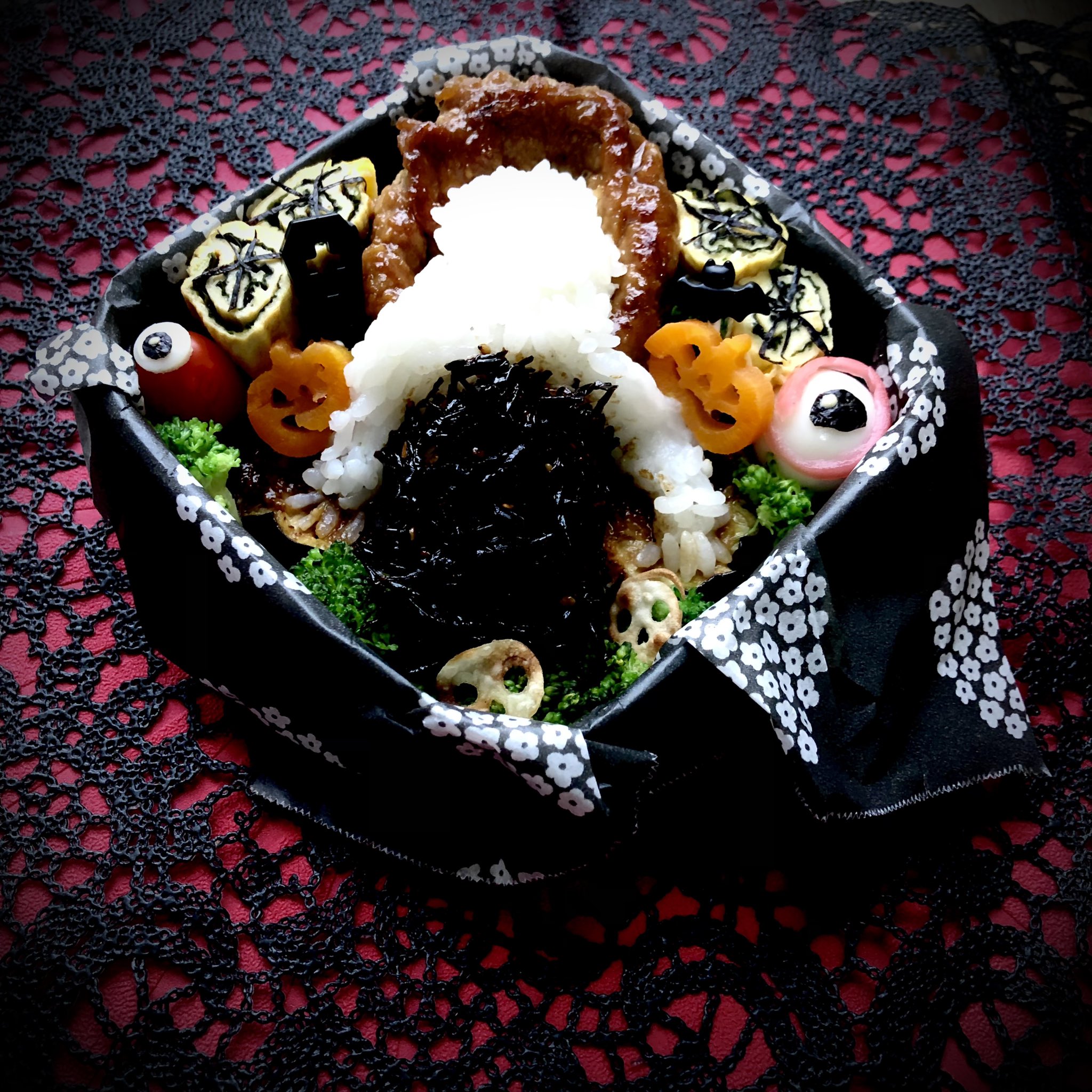 ずる Al Twitter 今日は 貞子弁当 貞子ってわかるかな 井戸はトンデリングです 弁当 弁当記録 お弁当 お弁当記録 弁当おかず お弁当おかず 男子高校生弁当 毎日弁当 手作り弁当 Obento おべんとう キャラ弁 ホラー弁当 デコ弁 ハロウィン