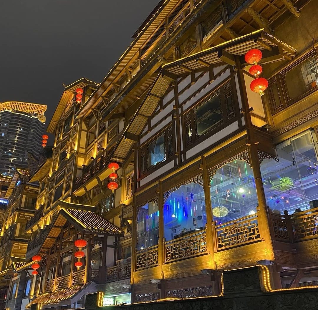 WindowonChina's tweet image. الليل في #مدينة #تشونغتشينغ جنوب غرب #الصين

#سياحة #سفر #الصينية #نافذة_على_الصين
 #中國 #China #Window_on_China  #中国之窗