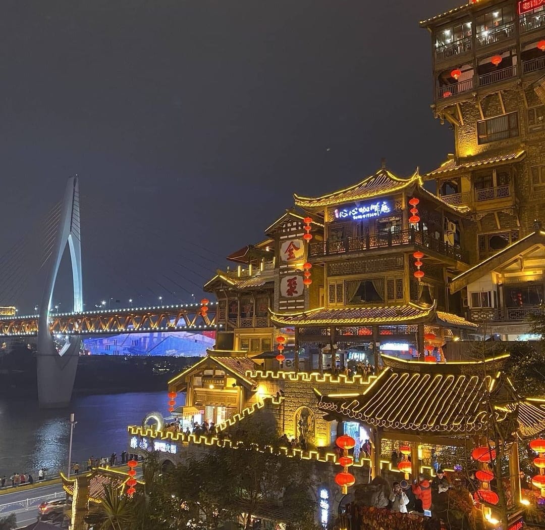 WindowonChina's tweet image. الليل في #مدينة #تشونغتشينغ جنوب غرب #الصين

#سياحة #سفر #الصينية #نافذة_على_الصين
 #中國 #China #Window_on_China  #中国之窗