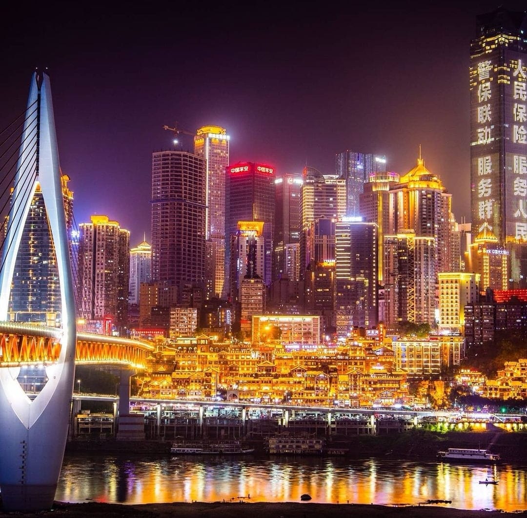 WindowonChina's tweet image. الليل في #مدينة #تشونغتشينغ جنوب غرب #الصين

#سياحة #سفر #الصينية #نافذة_على_الصين
 #中國 #China #Window_on_China  #中国之窗