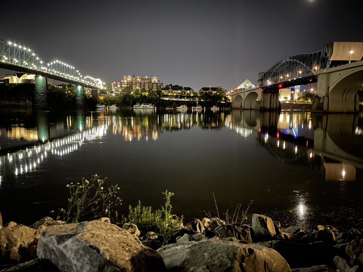 Chef_Romance's tweet photo. I captured this beautiful image tonight #chattanooga #chefromancestyle #peaceofmind https://t.co/ut2F7Q27RH