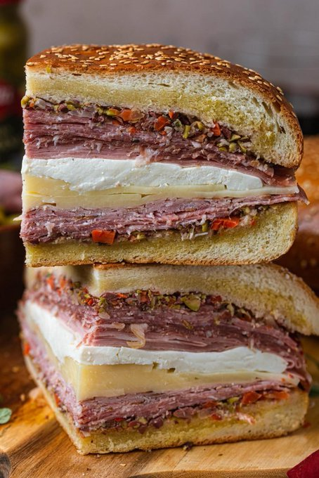 CasualHeroes_'s tweet image. I ate a version of the Muffuleta Sandwich from Do Good Spirits @Bootlegger21  in Roscoe NY..

Let me tell you, me and that sandwich had a moment. 1st time ever I ever cried while eating food. It was amazing, do your self a favor and get ONE!